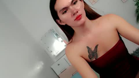 Snapshot of pinky_web03 chatting on 10.30.25 pinky_web03 online show from 10.30.25