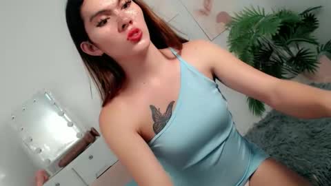 Snapshot of pinky_web03 chatting on 12.05.25 pinky_web03 online show from 12.05.25