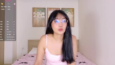 Polly online show from 04.14.26