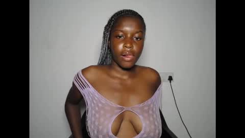 pinkykiki_247 online show from 11.14.25