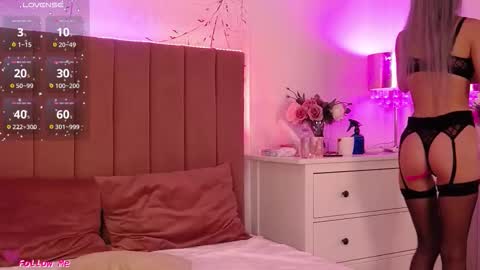 Snapshot of pinkyspark chatting on 09.14.25 Pinky online show from 09.14.25