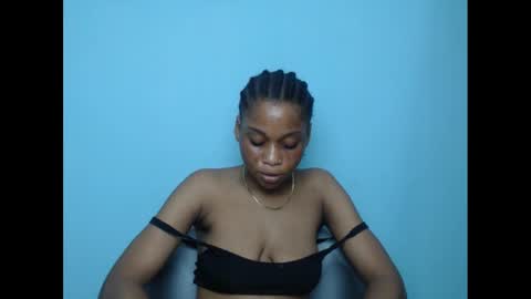 Snapshot of pinkyxxpussy chatting on 01.18.25 pinkyxxpussy online show from 01.18.25