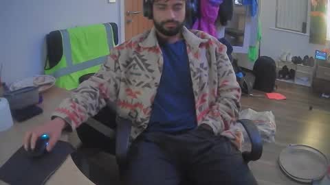 Snapshot of pinocicock chatting on 12.28.24 Yash online show from 12.28.24
