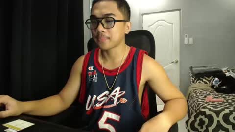 Adrianne online show from 10.12.25