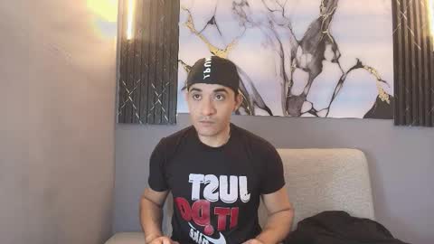 Snapshot of pint_geto chatting on 12.15.25 pint_geto online show from 12.15.25