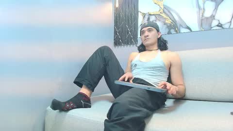 Snapshot of pint_geto chatting on 12.16.25 pint_geto online show from 12.16.25