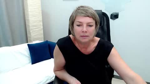 Bella online show from 09.16.25