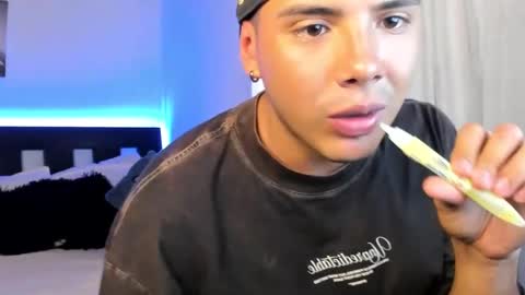 Snapshot of piperodriguez_ chatting on 01.03.25 Pipe Rodriguez online show from 01.03.25