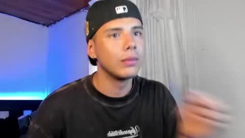 Snapshot of piperodriguez_ chatting on 01.03.25 Pipe Rodriguez online show from 01.03.25