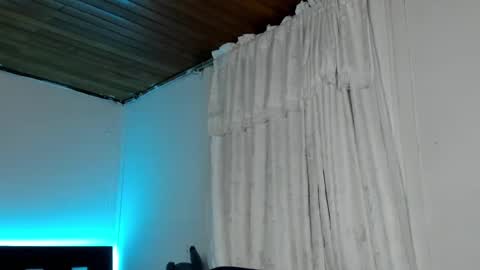 Snapshot of piperodriguez_ chatting on 01.07.25 Pipe Rodriguez online show from 01.07.25