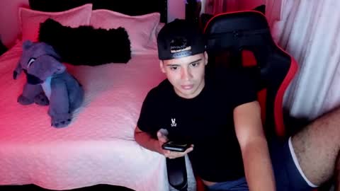 Snapshot of piperodriguez_ chatting on 02.07.25 Pipe Rodriguez online show from 02.07.25