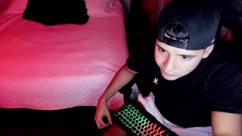 Snapshot of piperodriguez_ chatting on 02.07.25 Pipe Rodriguez online show from 02.07.25