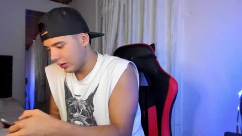 Snapshot of piperodriguez_ chatting on 02.21.25 Pipe Rodriguez online show from 02.21.25