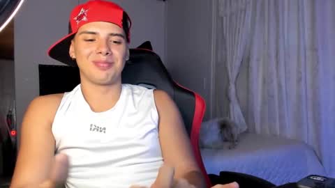 Snapshot of piperodriguez_ chatting on 02.25.25 Pipe Rodriguez online show from 02.25.25