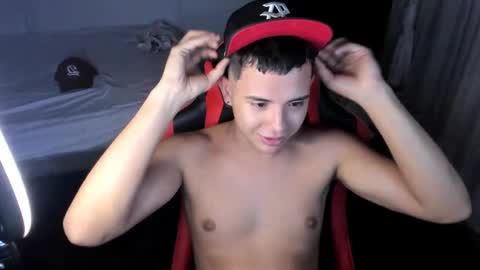 Snapshot of piperodriguez_ chatting on 03.10.25 Pipe Rodriguez online show from 03.10.25