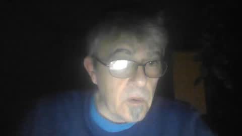 Snapshot of pipi2704 chatting on 12.19.24 pipi2704 online show from 12.19.24
