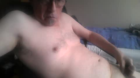 Snapshot of pipi2704 chatting on 12.21.24 pipi2704 online show from 12.21.24