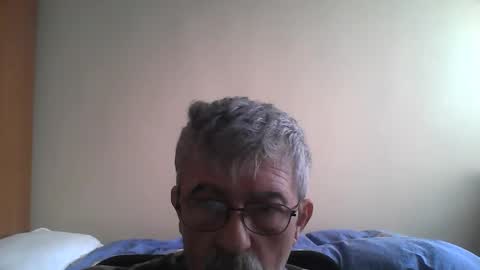 Snapshot of pipi2704 chatting on 02.01.25 pipi2704 online show from 02.01.25