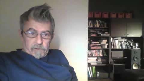 Snapshot of pipi2704 chatting on 02.21.25 pipi2704 online show from 02.21.25