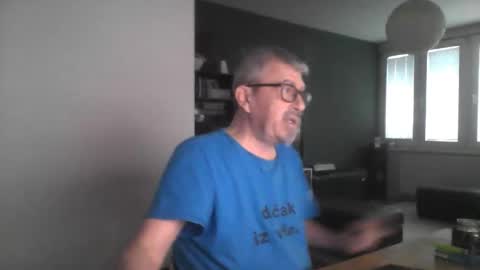 Snapshot of pipi2704 chatting on 04.02.26 pipi2704 online show from 04.02.26