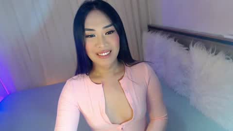 Ari online show from 10.22.25