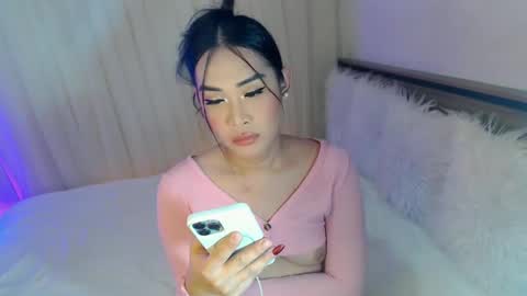 Ari online show from 10.24.25