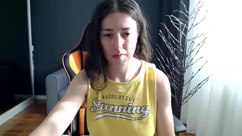 piscesgirl06 online show from 01.15.25