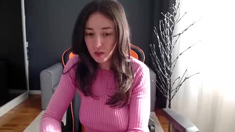 piscesgirl06 online show from 02.18.25