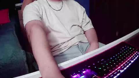 Snapshot of pisceslost chatting on 09.22.25 pisceslost online show from 09.22.25