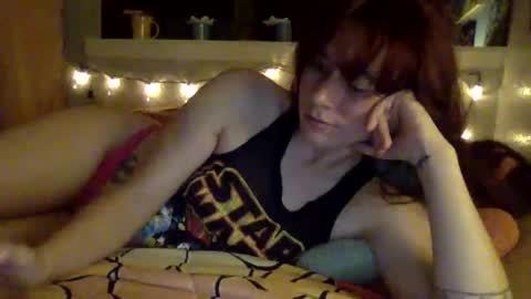 Snapshot of pixie_bella chatting on 05.28.26 pixie_bella online show from 05.28.26