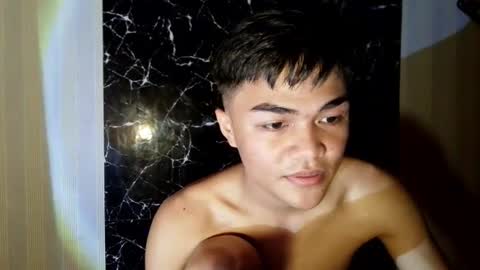 Snapshot of pixie_hugecock chatting on 06.17.26 jay online show from 06.17.26