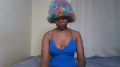 Snapshot of pixie_roman chatting on 01.02.25 Majesty online show from 01.02.25