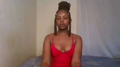 Snapshot of pixie_roman chatting on 02.27.25 Majesty online show from 02.27.25
