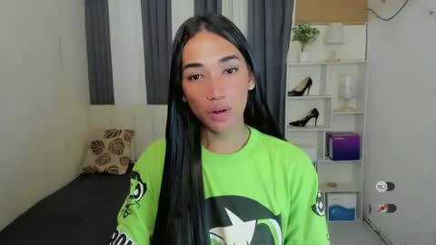 pixiedoll_ online show from 02.06.26