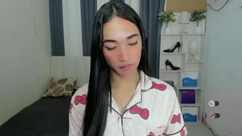 pixiedoll_ online show from 02.07.26