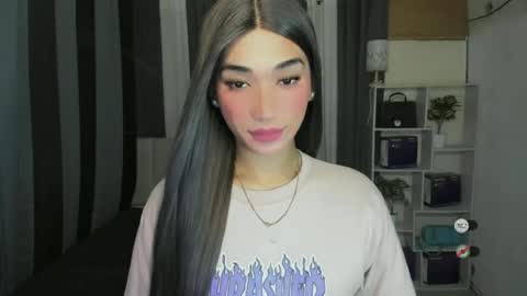 Snapshot of pixiedoll_ chatting on 06.23.26 pixiedoll_ online show from 06.23.26