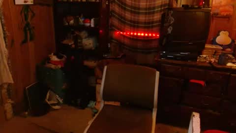 Izzy online show from 12.11.24