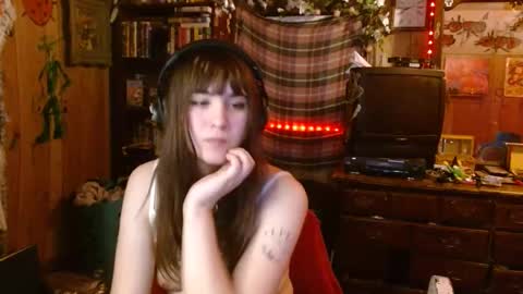 Izzy online show from 02.12.25