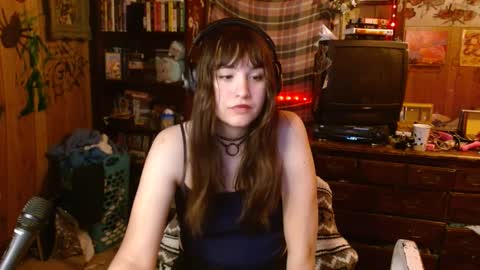 Izzy online show from 02.18.25