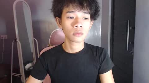 pixydust_69 online show from 11.13.25