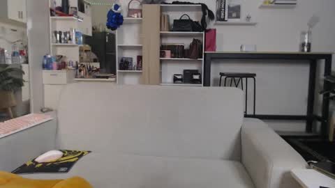 plasticgirll online show from 03.08.25