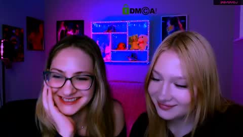 Sophie online show from 04.15.26