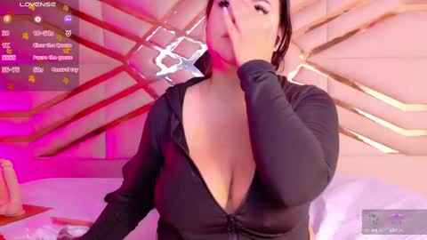 Scarlett  online show from 10.12.25