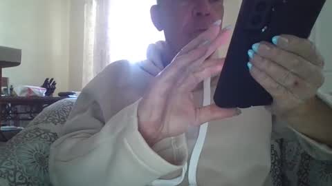 Snapshot of playfullcockpierced chatting on 01.01.25 Holding the cum back.. online show from 01.01.25