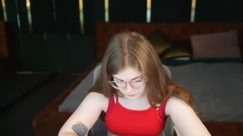 Snapshot of playhard054 chatting on 07.17.26 Lana online show from 07.17.26