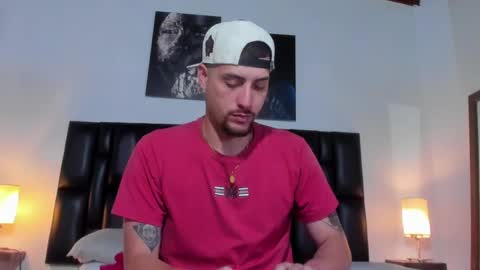 JUAN AND JULI online show from 12.26.24