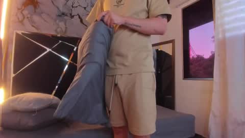 JUAN AND JULI online show from 03.12.25