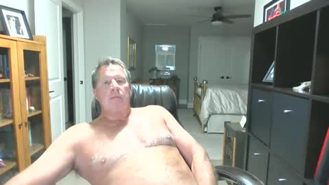 Snapshot of pleeeezeher chatting on 09.22.25 pleeeezeher online show from 09.22.25