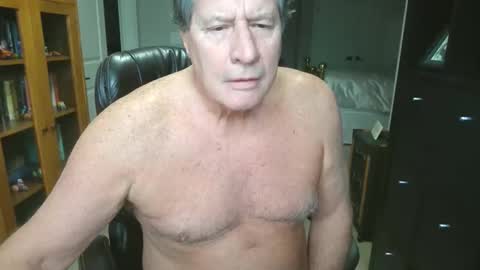 Snapshot of pleeeezeher chatting on 02.16.26 pleeeezeher online show from 02.16.26