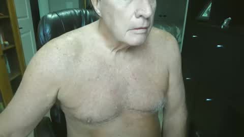 Snapshot of pleeeezeher chatting on 04.06.26 pleeeezeher online show from 04.06.26